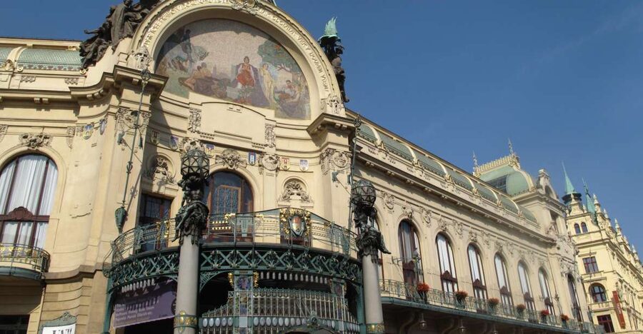 Prague: Private Cubism & Art Nouveau Walking Tour - Spotting Cubism in Prague, not just hearing about it