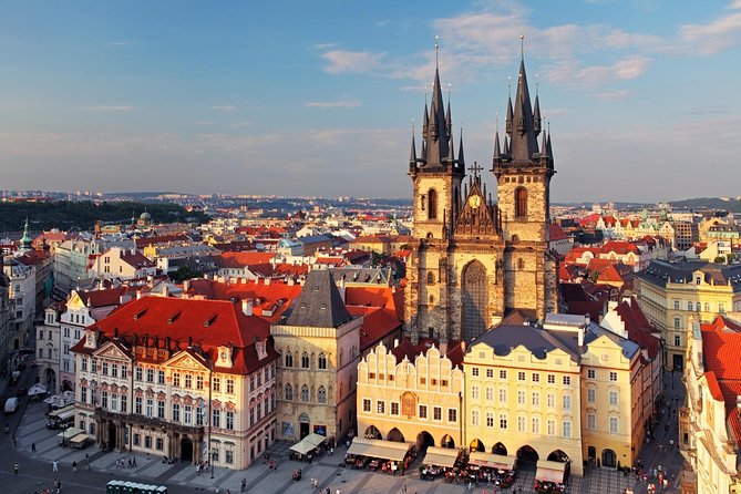 Prague Private Custom Full-Day Tour: Prague Castle and Old Town - Charles Bridge: the iconic walk and the best castle views