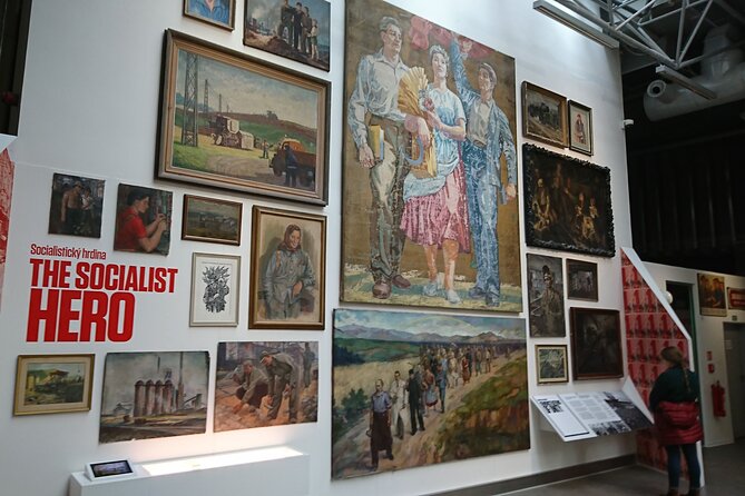 Prague Private Tour and Museum of Communism with transfer - What to wear, bring, and plan for during these 4 hours