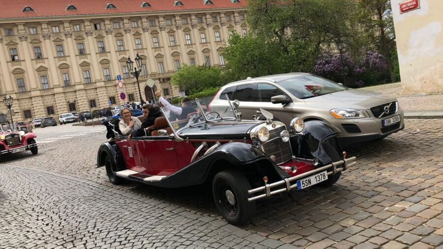 Prague: Private Tour by Vintage Car - A vintage car tour that actually makes Prague make sense