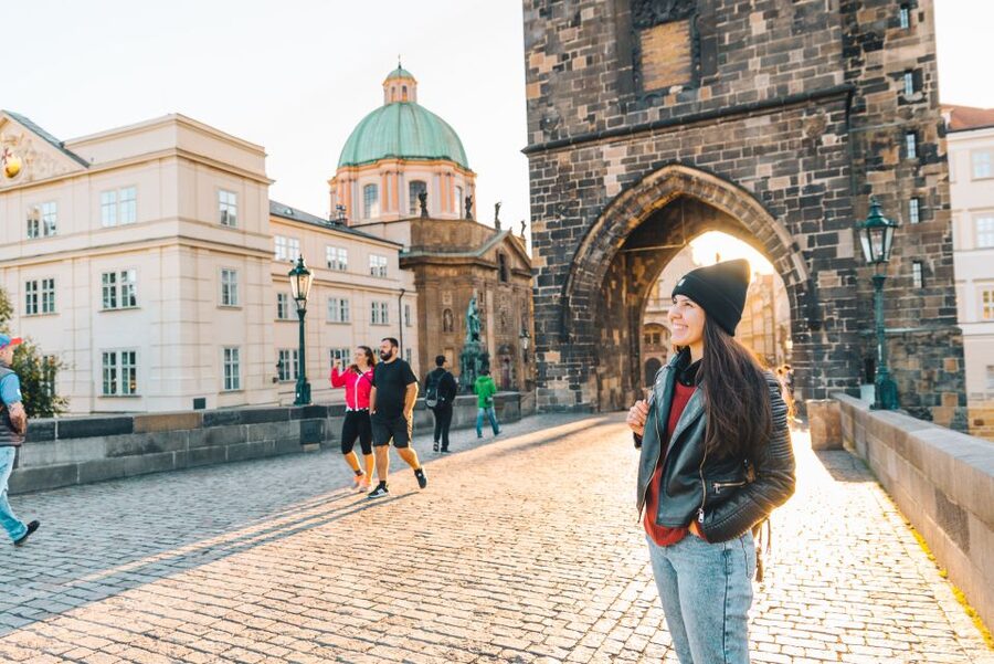 Prague: Professional Photoshoot at Charles Bridge - Meeting at Four Seasons Hotel Prague and how the session starts