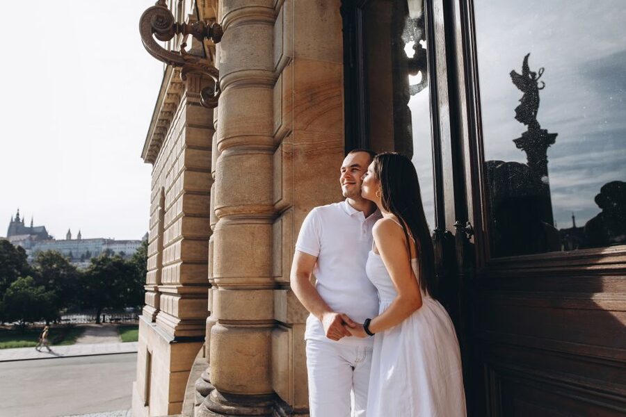 Prague: Professional Photoshoot at Prague Castle - Price and value: $74 per group up to 20