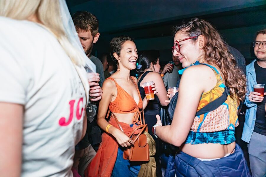 Prague: Pub Crawl with Unlimited Drinks & 5-floor Club Entry - Timing Matters: The 7:45 PM vs 9:45 PM Options
