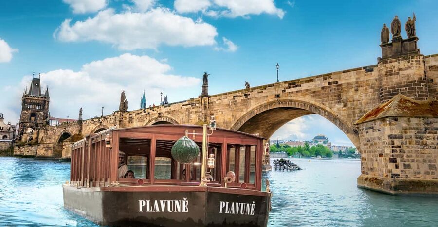 Prague: River Cruise, Charles Bridge Museum, & Walking Tour - Drinks, gingerbread, and how to enjoy the onboard vibe