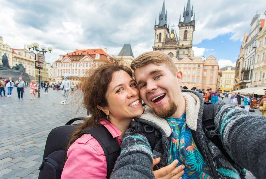 Prague Royal Castle, St Vitus, Golden Lane Tour with Tickets - Entering the Prague Castle experience from Malá Strana