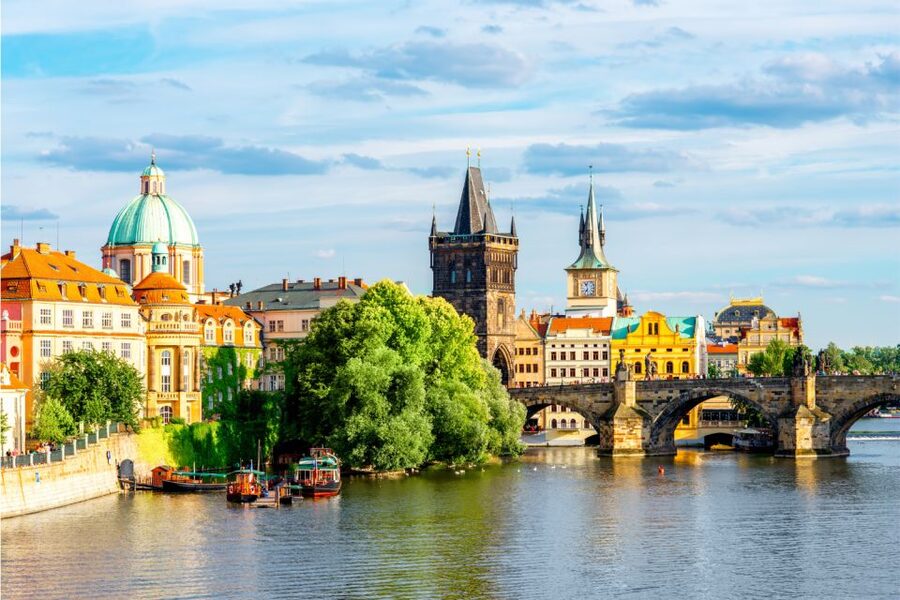 Prague: Scavenger Hunt Self-Guided Tour - Key things worth your attention