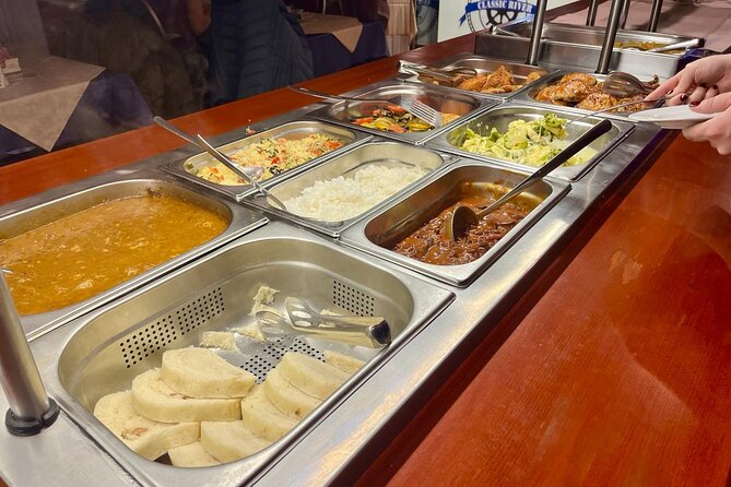Prague: Sightseeing Boat Cruise with Buffet Dinner - Using the onboard audio guide and Wi-Fi the right way