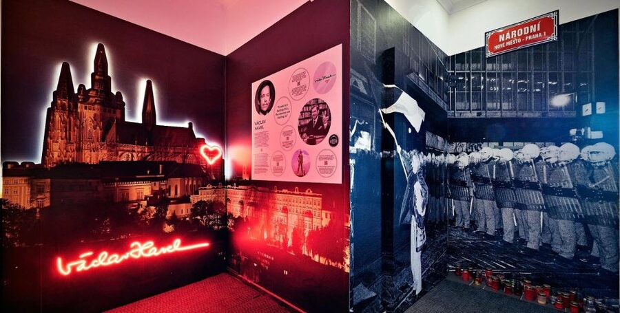 Prague: Story of Prague Immersive Museum Experience - How the app and headsets work without turning into a tech headache