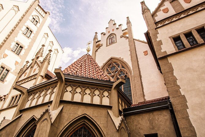 Prague Synagogues and Jewish Quarter Private Walking Tour - Key things to know before you go