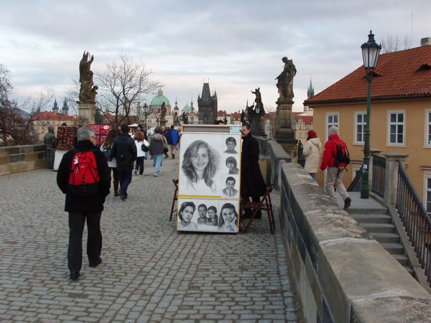 Prague: Tailored Sightseeing Tour in French - Who should book this tour, and who might not love it