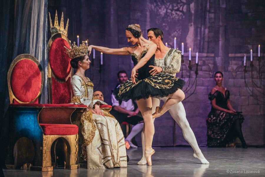 Prague: The Best of Swan Lake Ballet Tickets - Divadlo Broadway venue details: small stage, old-school charm