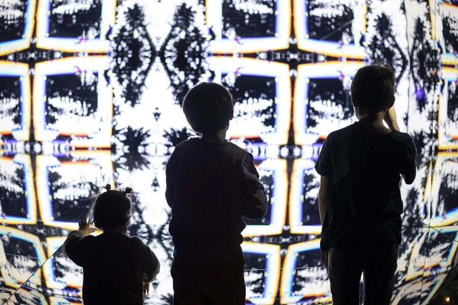 Prague: Ticket to Audiovisual Light Art at Lumia Gallery - Finding the Entrance and Planning Your 90-Minute Visit