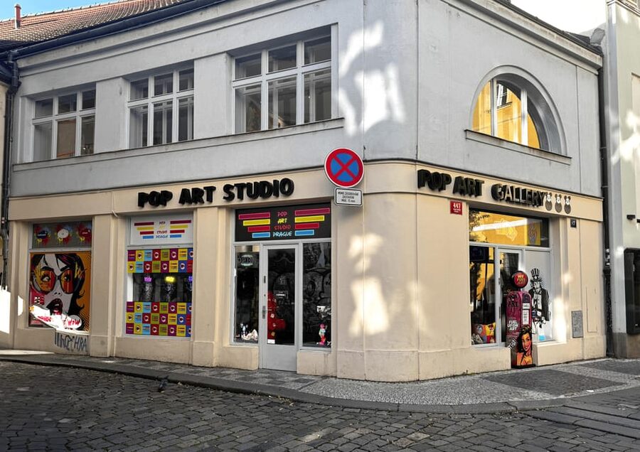 Prague: Ticket to POP ART STUDIO PRAGUE - Walking through the art: what you’ll actually do there