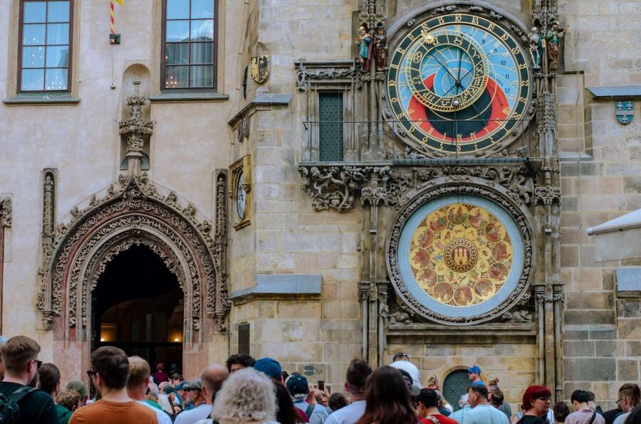 Prague: Top Sights and Historic Center Introduction Tour - Old Town Square, the Clock you can finally read, and photo-ready stops