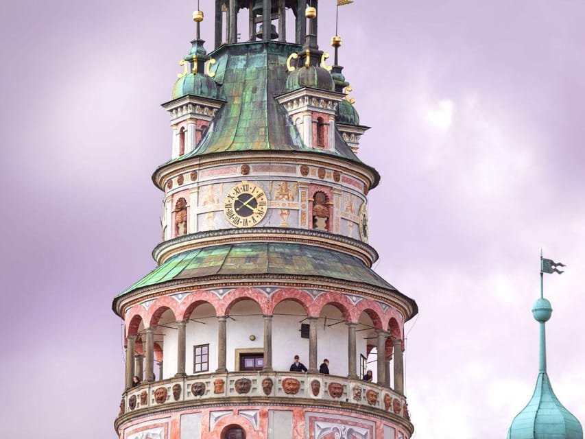 Prague: Transfer to Vienna via fabulous Cesky Krumlov - The second guided walk: getting your bearings, then roaming
