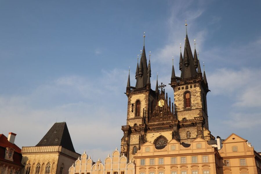 Prague: Vintage Car Ride and Walking Tour - Getting Oriented at Prague Castle: Why the Presidential Seat Matters