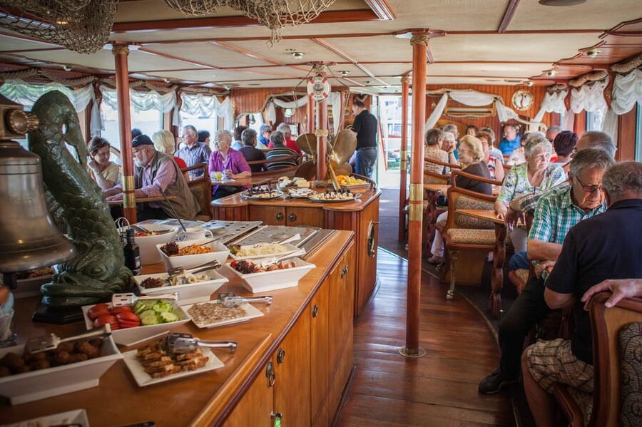 Prague: Vltava River Evening Dinner Cruise - The Lock Moment: Why It Can Slow Down, and What It Means