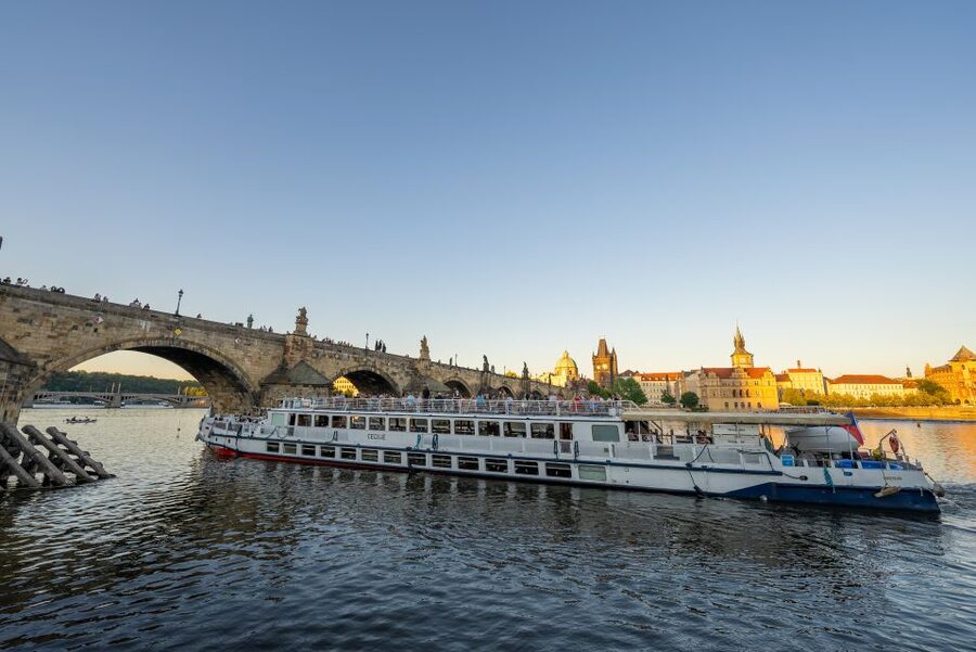 Prague: Vltava River Sightseeing Cruise - Maps and audio help you avoid the guesswork