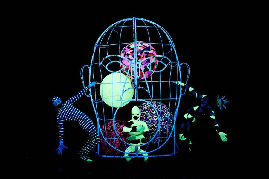 Prague: WOW Show Black Light Theater - Key Things You Will Notice Right Away