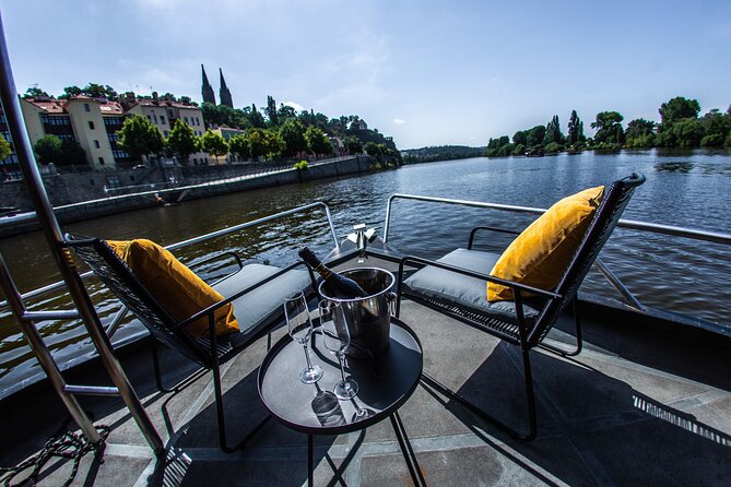 Prague YachtBoat CLASSIC cruise with Unlimited Beer or Prosecco - Stop 3: National Theatre, a quick look with serious presence