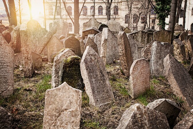 PRIVATE: 3h Stories of Prague Jewish Quarter Tour, drink included - Value: what you pay for, and what you should budget too