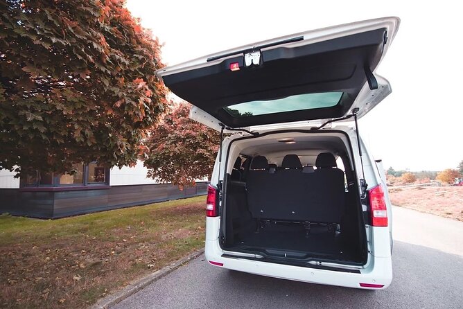 Private ARRIVAL Transfer by MINIVAN Mercedes Vito 8+1pax - What Makes This Return Trip Feel Easier
