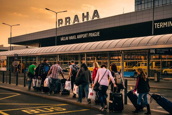 Private Arrival Transfer: Prague Airport - The Ride Experience: Comfort, English Support, and Small Extras