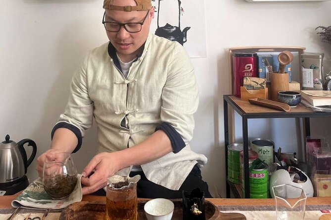 Private Authentic Tea Experience in Prague - What you’ll drink: premium Chinese tea and early spring lots