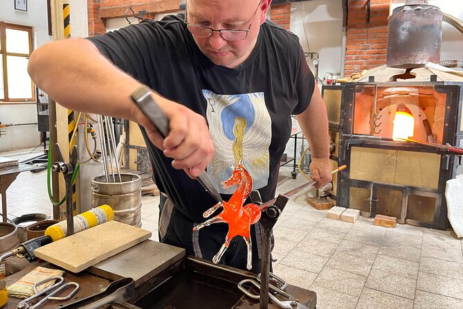 Private Bohemian Glass and Czech Crystal Tour with lunch included - Photo time and access: how to get better shots