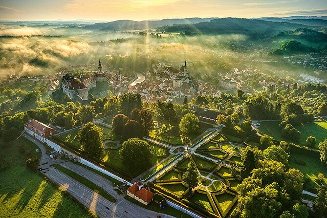 Private Day Trip from Prague to Cesky Krumlov - Driver and Guide Martin: Why Private Guidance Changes the Day