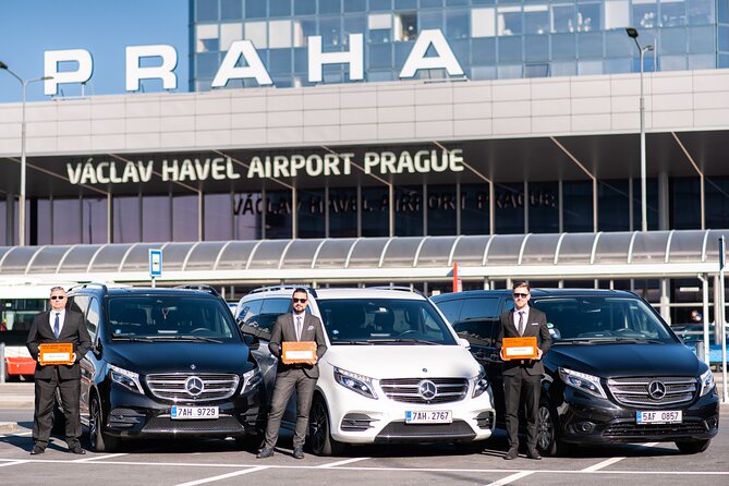 Private Departure Transfer: Prague Airport - Timing rules: how early to leave for Václav Havel