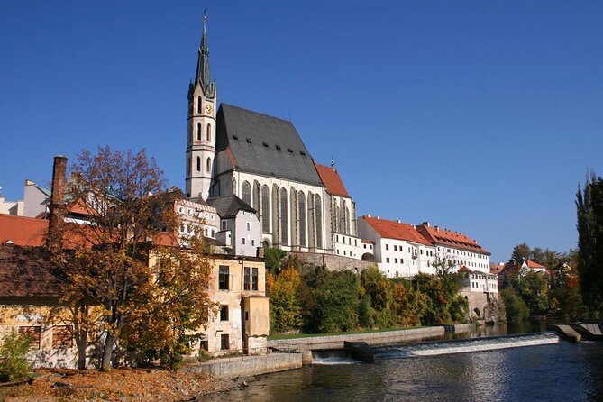 Private evening tour Cesky Krumlov Old Town and Castle area - Key reasons this evening walk works