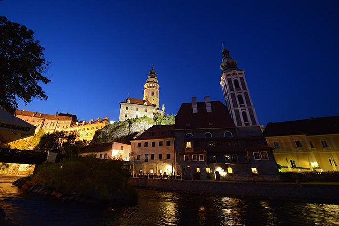 Private evening tour Cesky Krumlov Old Town and Castle area - Meeting at Náměstí Svornosti, ending at the Castle: your easy route
