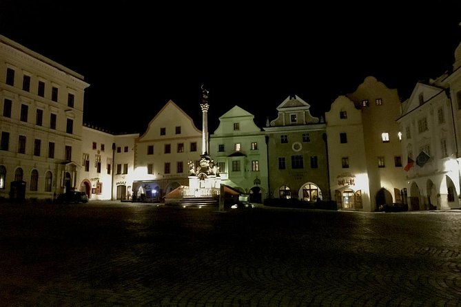 Private evening tour Cesky Krumlov Old Town and Castle area - Stop 2: Cesky Krumlov Castle courtyards and Renaissance frescoes