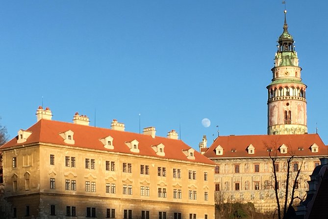 Private evening tour Cesky Krumlov Old Town and Castle area - Stop 4: Svornosti Square, Maria column, and the Renaissance city hall