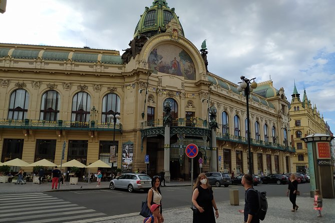 Private Half-Day Prague Walking Tour - Old Town Hall and the Astronomical Clock: making 20 minutes count