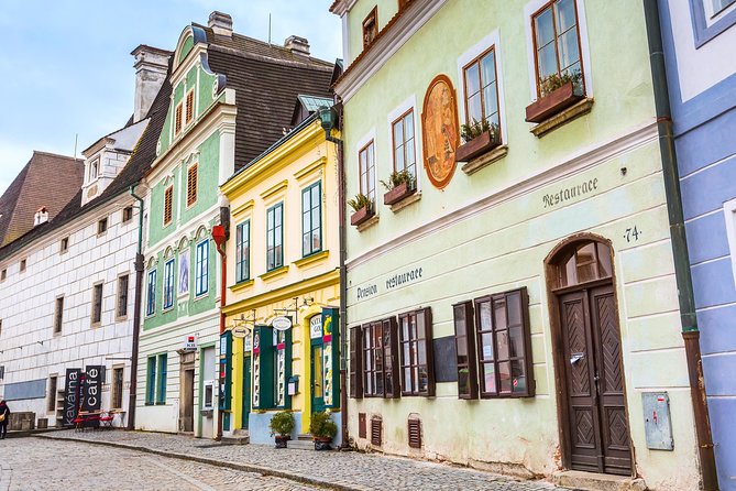 Private Luxury Transfer to Cesky Krumlov from Prague - Cesky Krumlov arrival and getting oriented fast