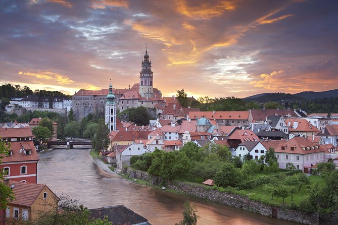 Private Luxury Transfer to Cesky Krumlov from Prague - Value and price: what $276.67 per group really buys you