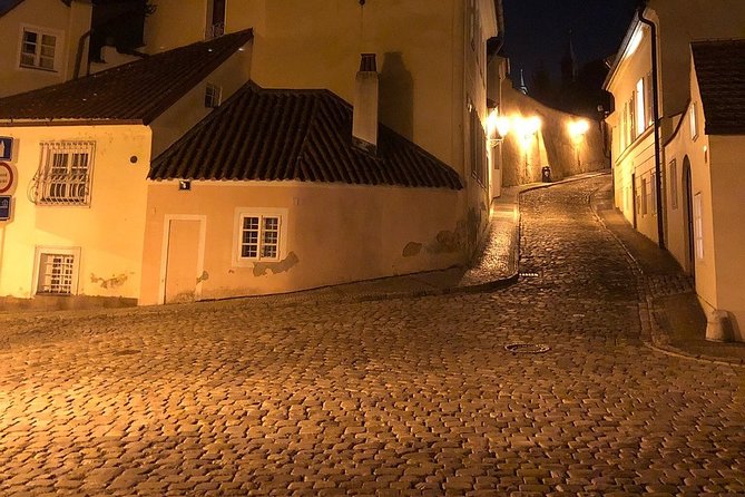 Private Photography Tour of Prague by Night - Weather and light: why your night results depend on the sky