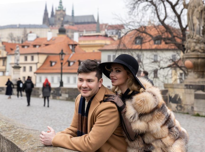Private photoshoot in Prague - Early Morning vs Evening: When the City Helps Your Photos