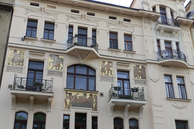 Private Prague Art Nouveau and Cubism Walking Tour - What You Learn: Spotting Art Nouveau vs Cubism on Your Own