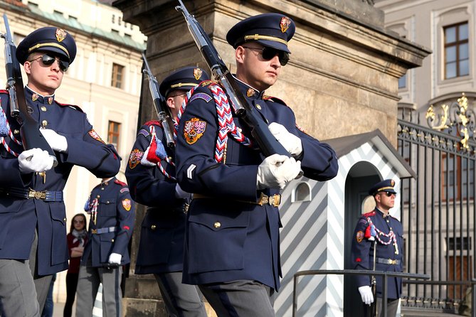 Private Prague Castle and Castle District Tour - What makes this Prague Castle district tour work in real life