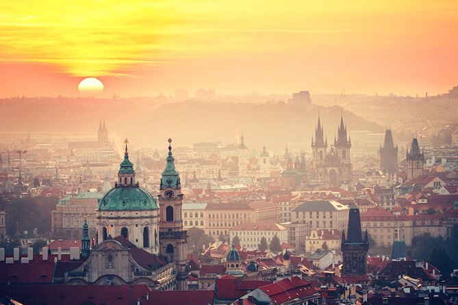 Private Prague City Highlights Tour with a Stop at a Czech Cafe - Municipal House, Independence, and the Art Nouveau vibe of Prague