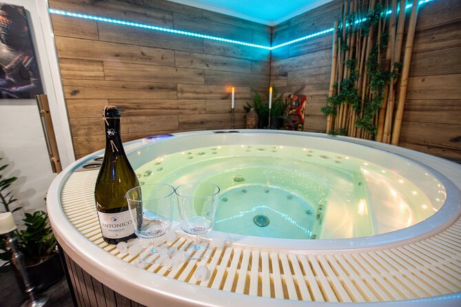 Private Spa with Jacuzzi and Sauna - BLACK ZONE - Should you book the BLACK ZONE private spa with Lazne TOM?