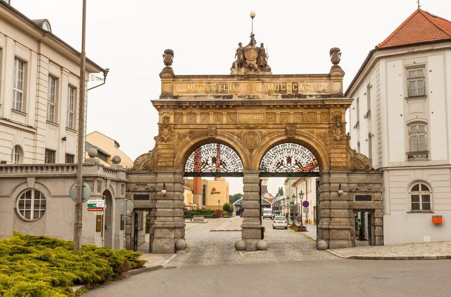 Private Tour to Pilsner Urquell from Prague - Price and value: is $321 per person fair for a private tour?