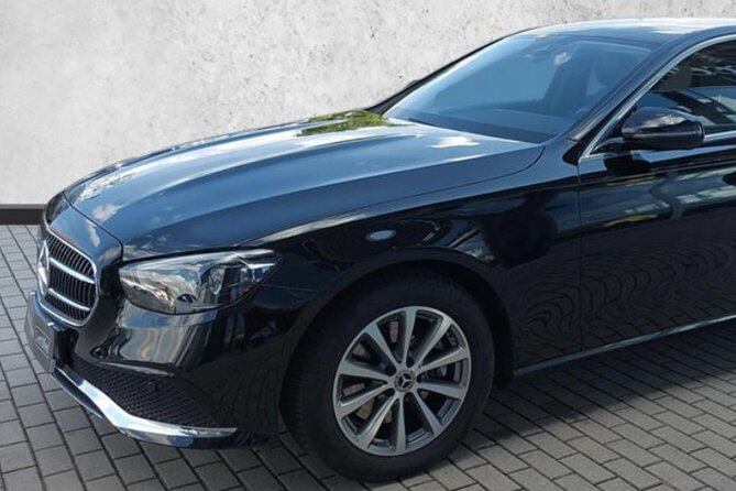 Private Transfer from Prague Airport to Prague City Hotels 1 - 3 pax - FAQ