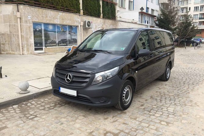 Private Transfer from Prague Airport to Prague City Hotels 1 - 7 pax - Private Prague Airport to Hotel Transfer for Up to 7, the whole point