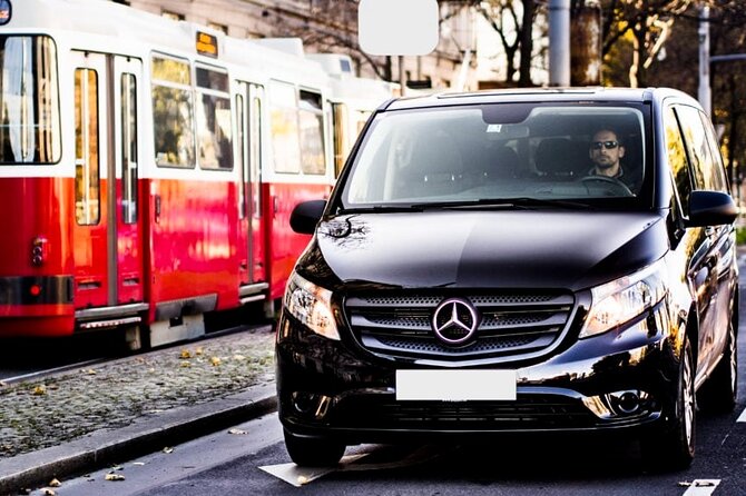 Private Transfer Prague to Passau or Passau to Prague with stop in Cesky Krumlov - Price and timing, what $359.26 really buys you