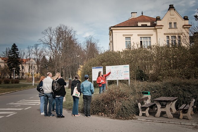 Psychiatric Hospital & Abandoned Cemetery - Key points to know before you go