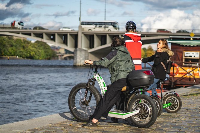 Rent your E-Scooter Hugo Bike in Prague! - Who should choose this e-scooter experience